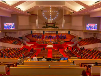 Крытые фоны приведенные церков экрана дисплея предпосылки этапа P3.91 крытые общественные